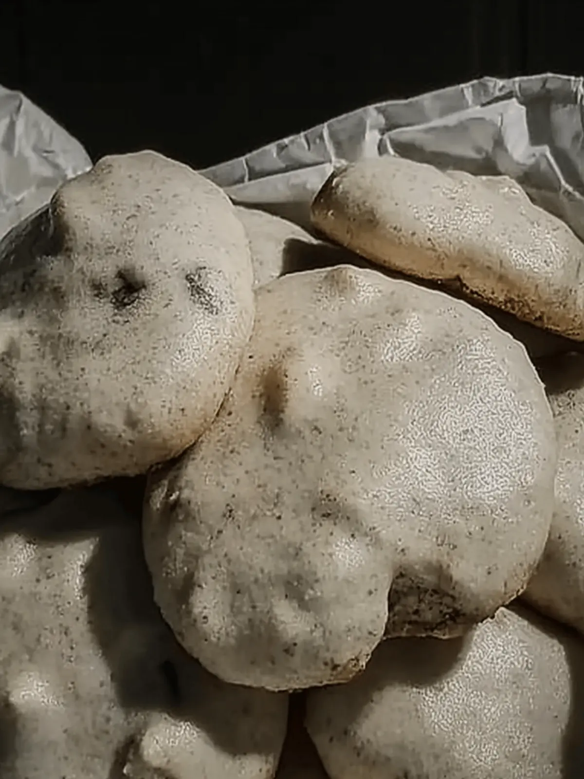 Delicious Soldiers Kisses: Crunchy Walnut Meringue Treats 5 Soldiers Kisses