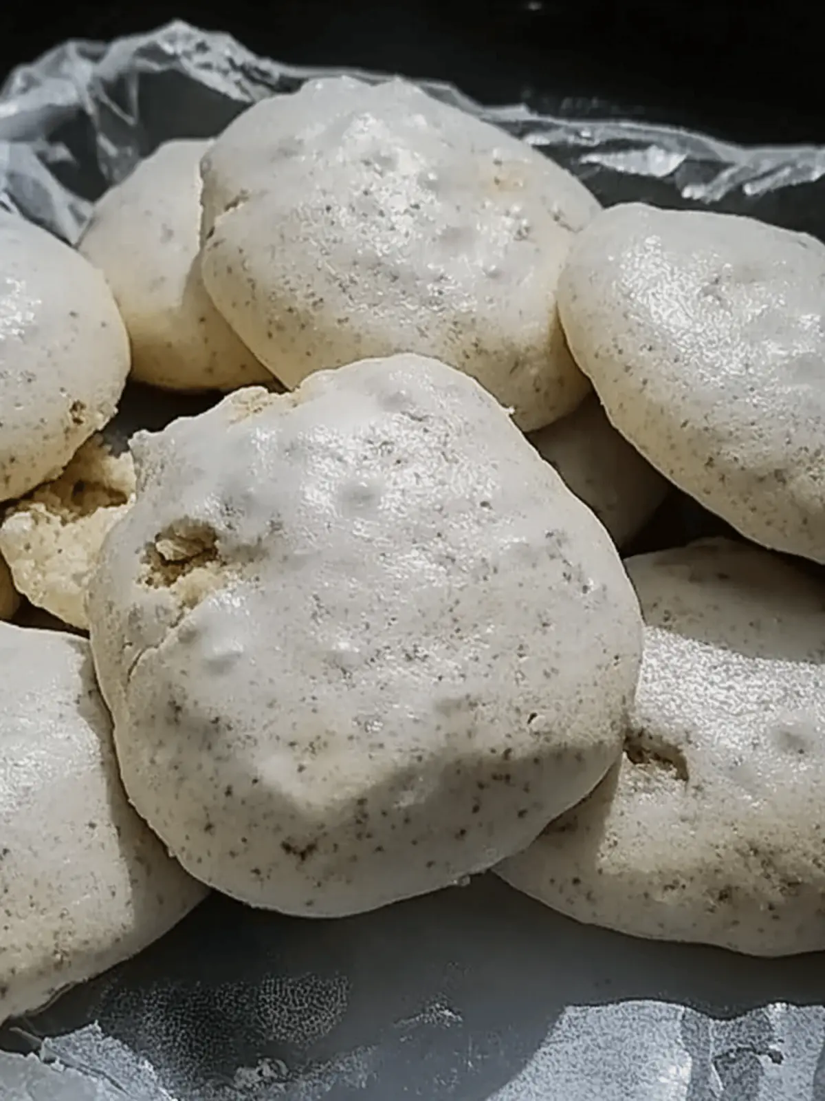 Delicious Soldiers Kisses: Crunchy Walnut Meringue Treats 4 Soldiers Kisses