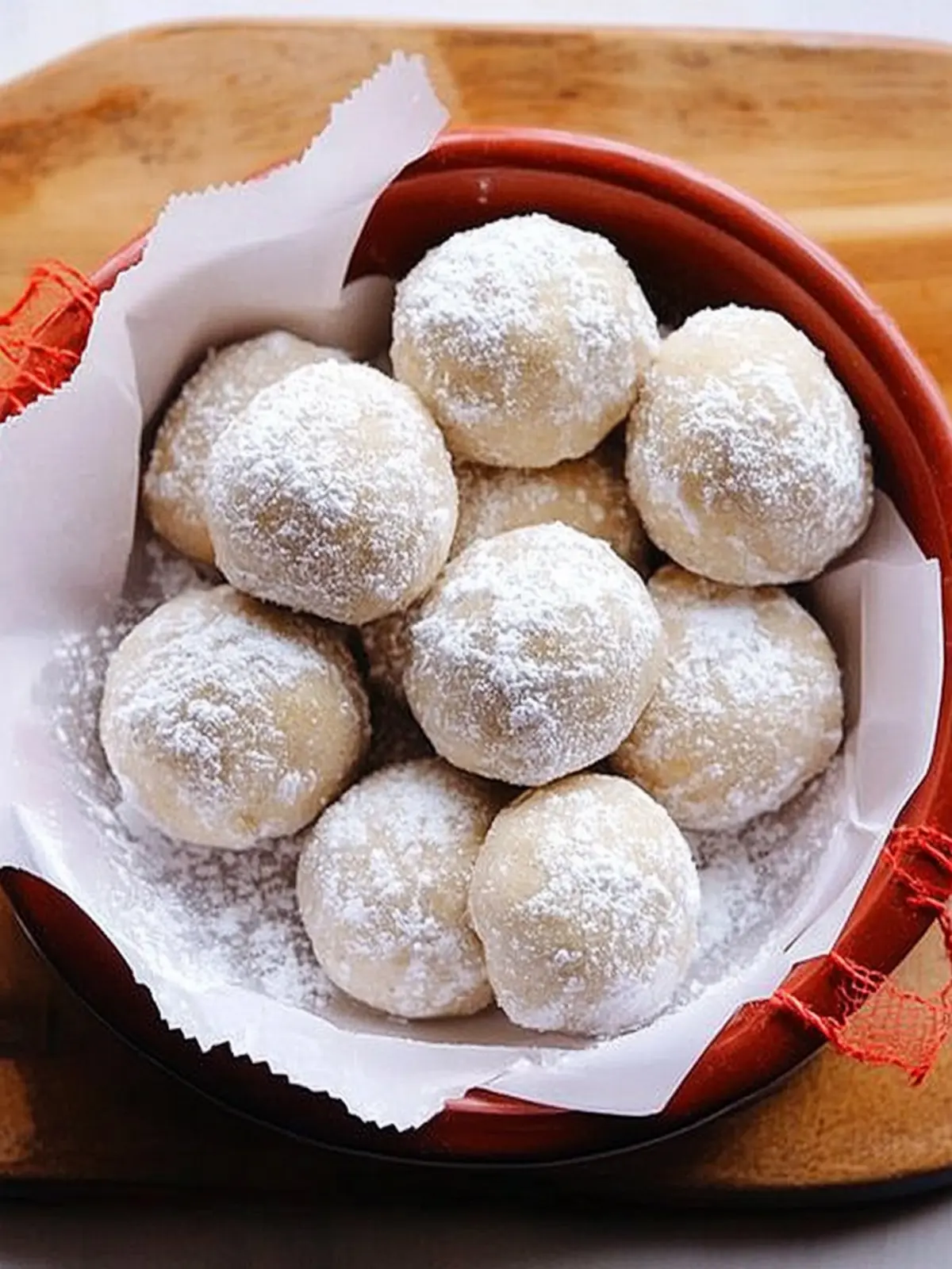 Melt-in-Your-Mouth Snowball Cookies You’ll Adore 2 Snowball Cookies