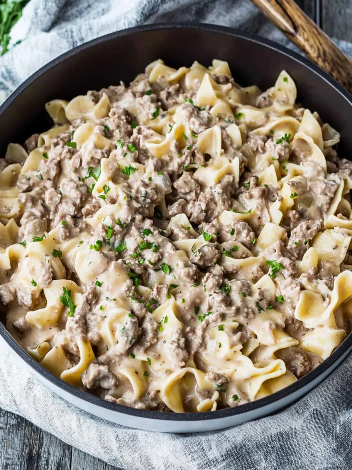Creamy Ground Beef Stroganoff in Just 30 Minutes! 2 Ground Beef Stroganoff