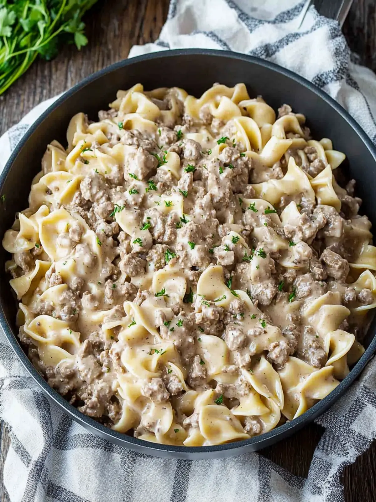 Creamy Ground Beef Stroganoff in Just 30 Minutes! 5 Ground Beef Stroganoff