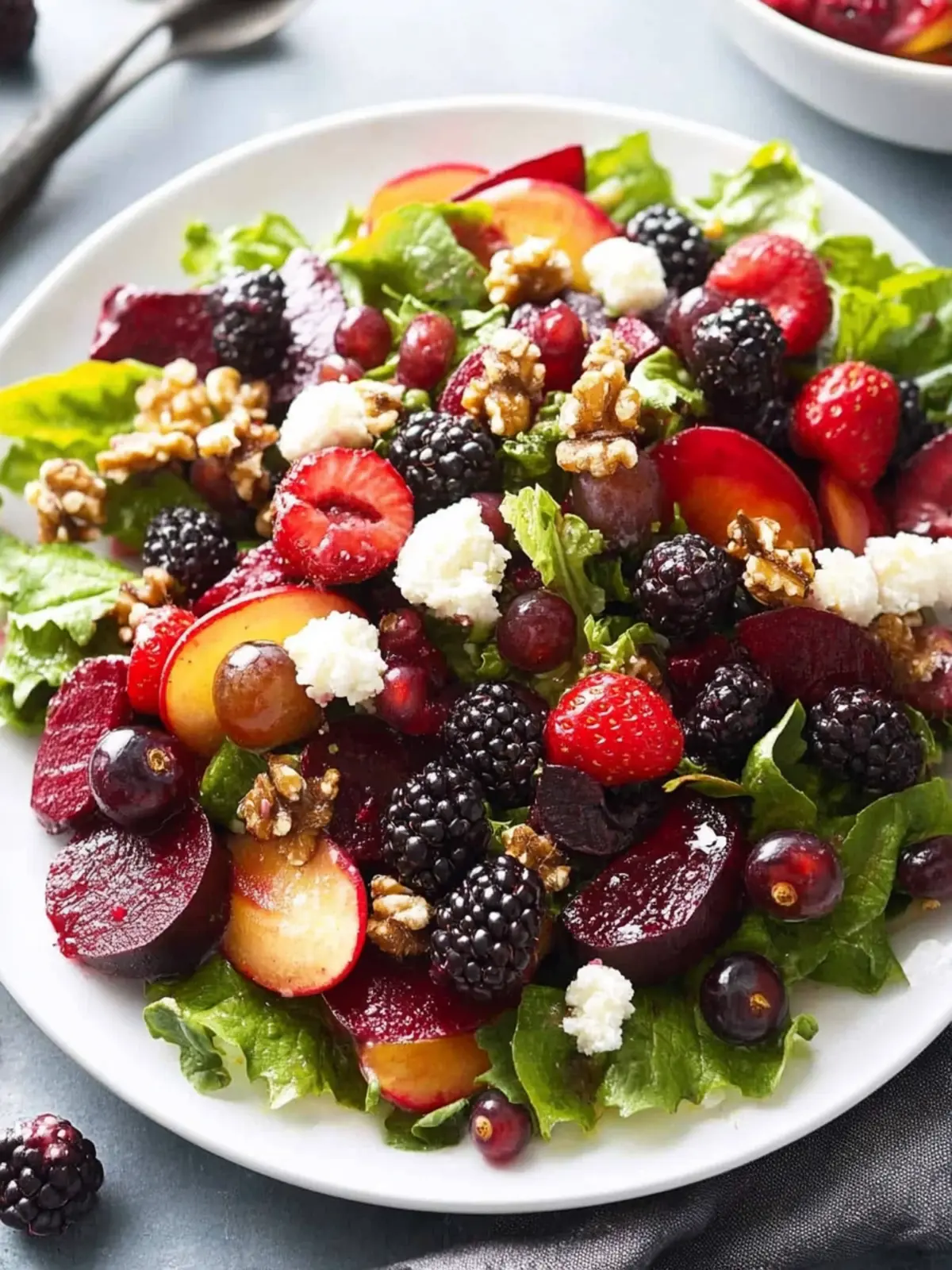 Berry-Beet Salad Bliss: Fresh Flavors You’ll Adore 2 Berry-Beet Salad