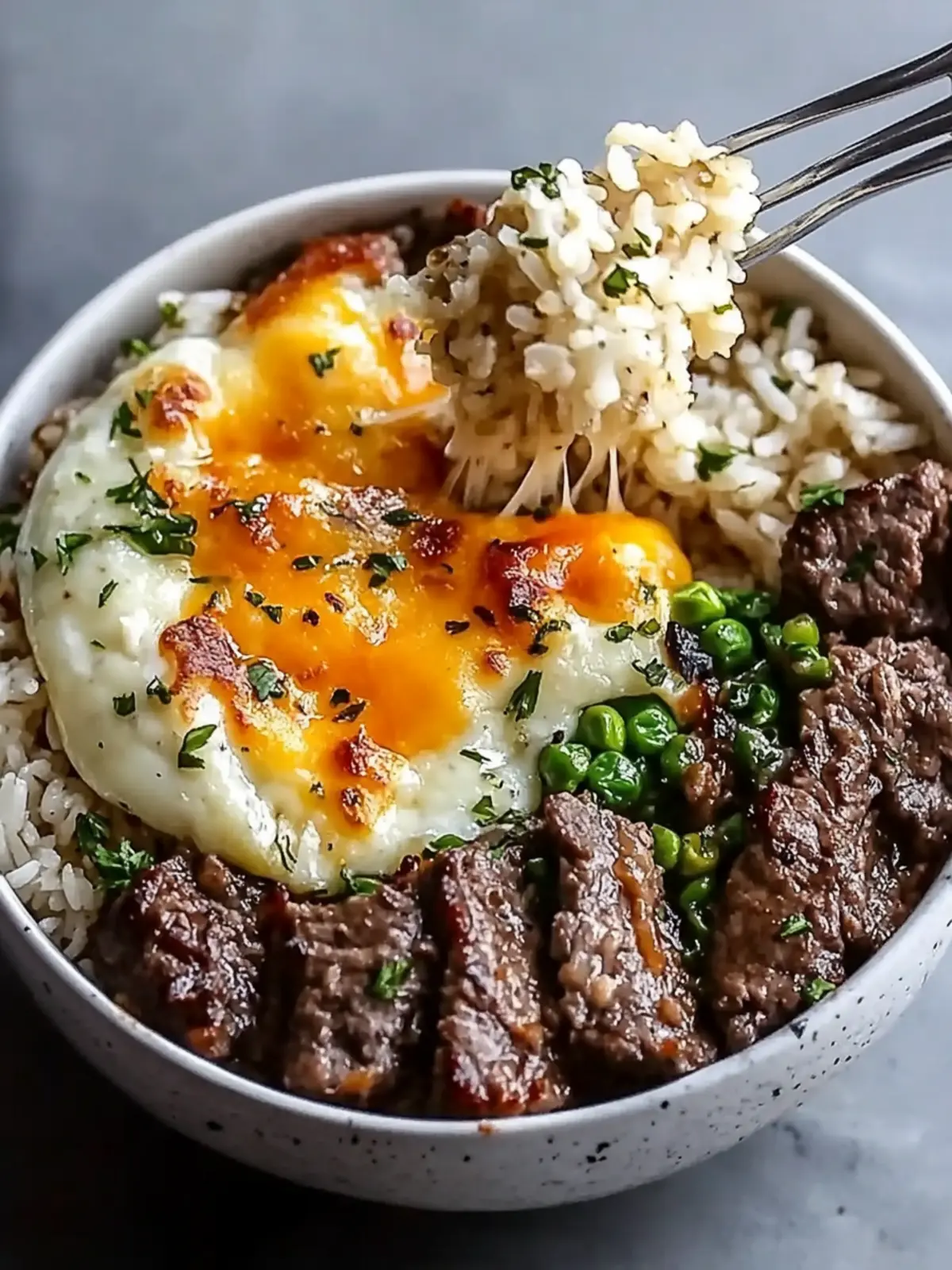 Beefy Garlic Butter Bowl: Comfort Food That Hits the Spot 2 Beefy Garlic Butter Bowl