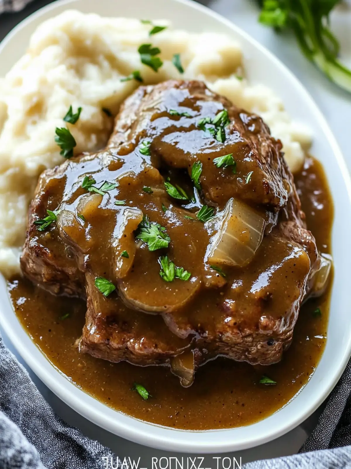 Cozy Crock Pot Cube Steak with Gravy for Ultimate Comfort 4 Crock Pot Cube Steak with Gravy